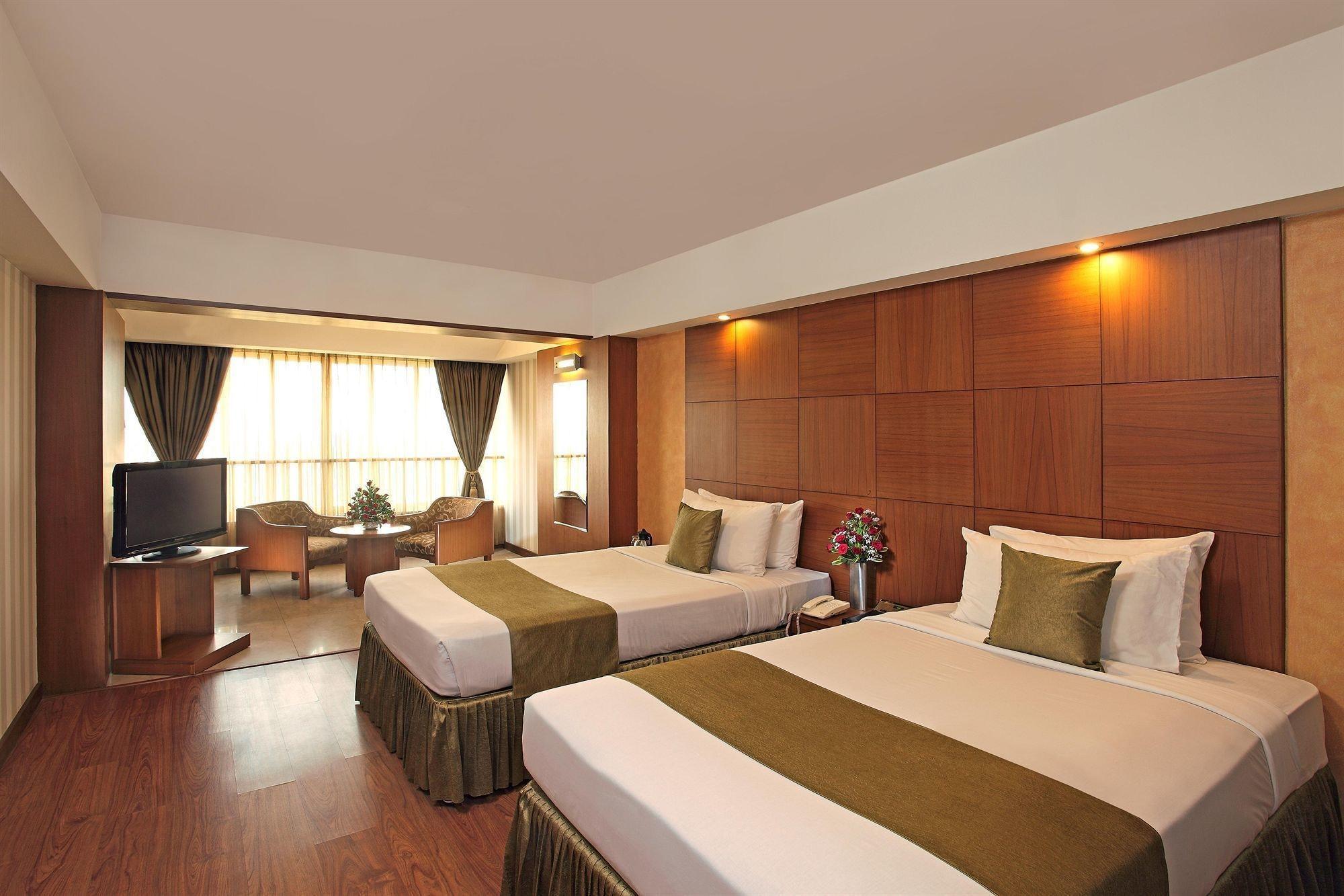 Hotel Aurora Towers Pune Room photo