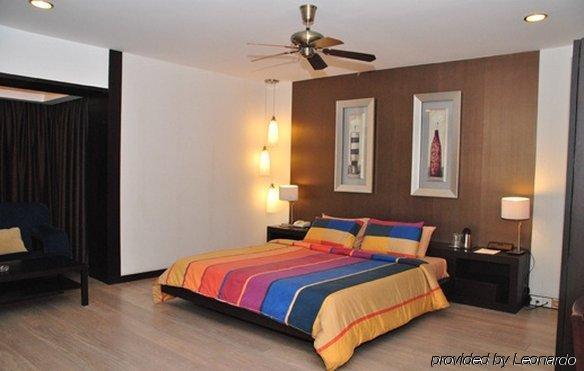 Hotel Aurora Towers Pune Room photo